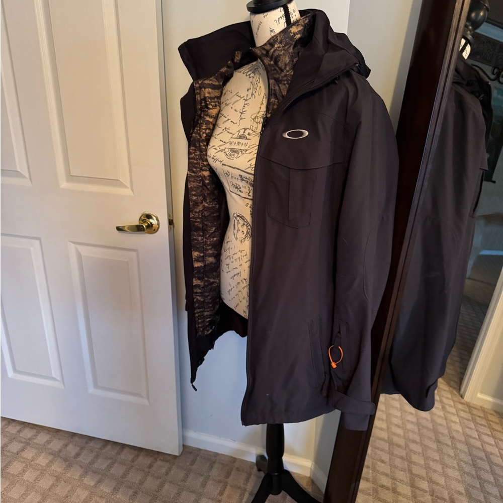 Oakley Black Performance Jacket - image 5